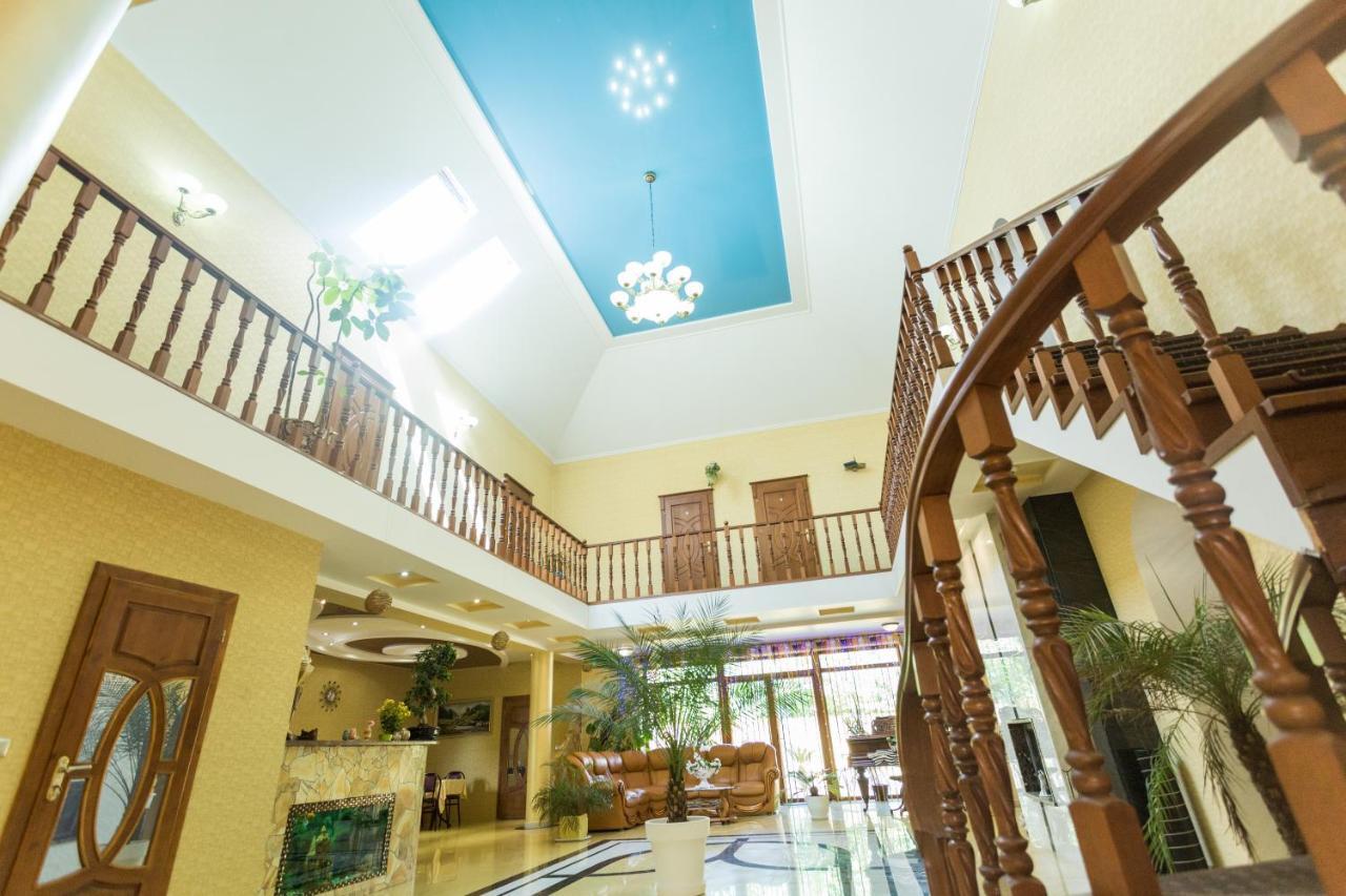 Sunrise Boutique Hotel Berehove  Esterno foto